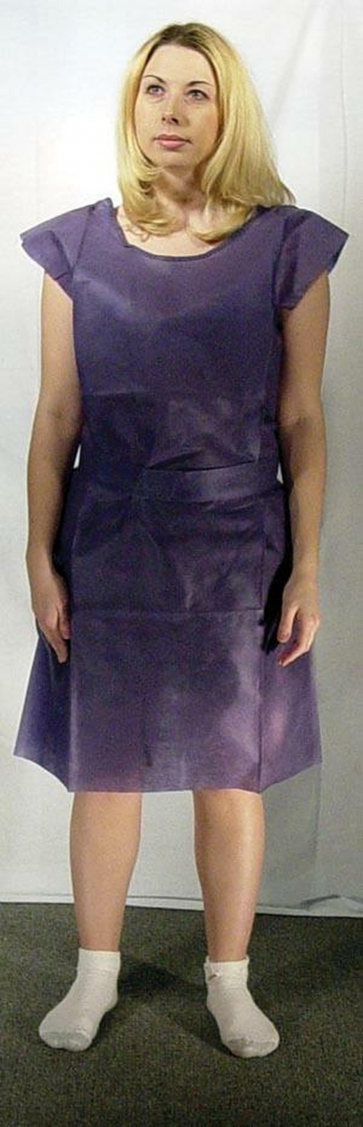 Dukal 305 Patient Exam Gowns