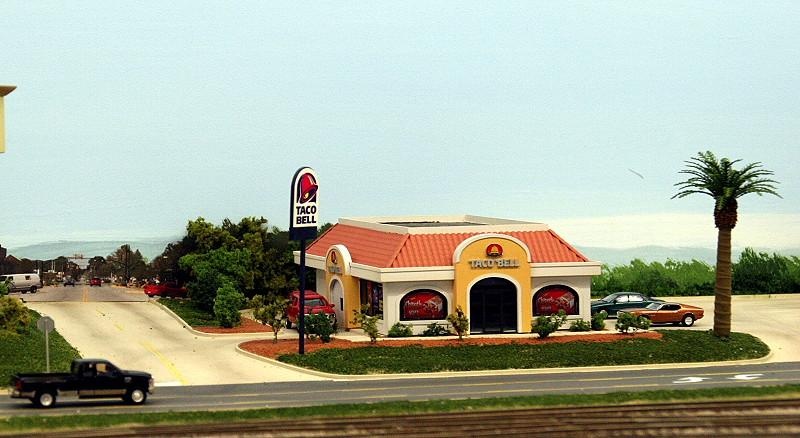 Customcuts By Summit Taco Bell Restaurant Building Kit, Ho Scale