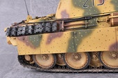 Trumpeter German Sd.Kfz.171 Panther Ausf.G Tank - Early Version Plastic Model Kit, 1/16Th Scale